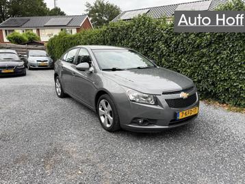 Chevrolet Cruze 1.8 LT | Leer | Navi | Autom. Airco | Cruise beschikbaar voor biedingen