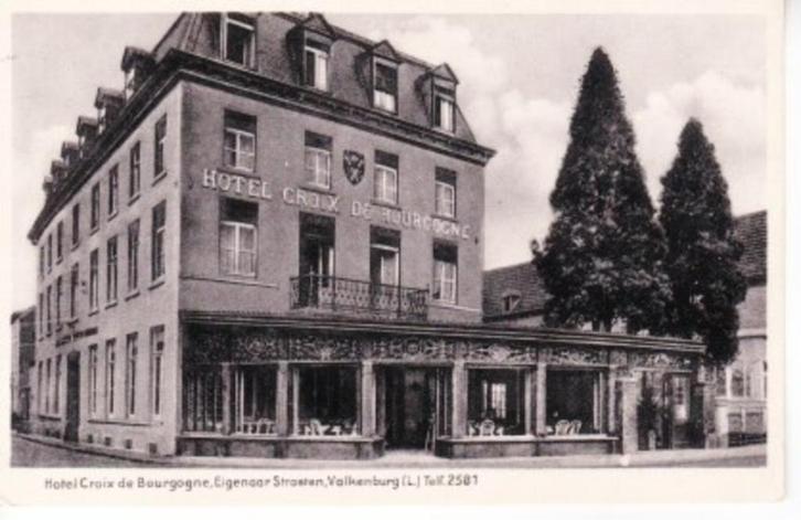 VALKENBURG(L.),-Hotel,,Croix de Bourgogne''  29-10, Verzamelen, Ansichtkaarten | Nederland, Ongelopen, Limburg, 1920 tot 1940