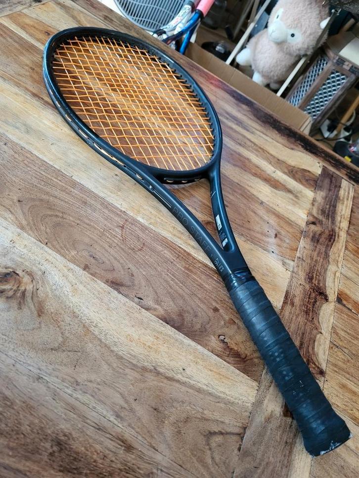 Wilson Pro Staff RF97 V13 Autograph Tennisracket
340 gram L3, Sport en Fitness, Tennis, Ophalen of Verzenden