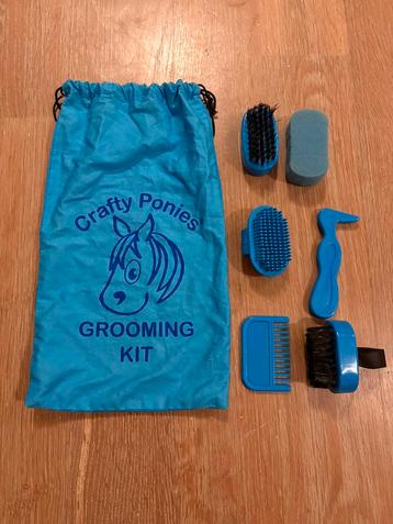Crafty Ponies Poets-set Verzorgingsset blauw beschikbaar voor biedingen