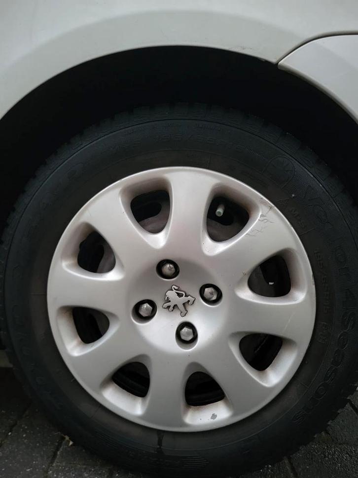 Peugeot 307 wieldoppen_15 inch_4 stuks, Auto diversen, Wieldoppen, Gebruikt, Ophalen