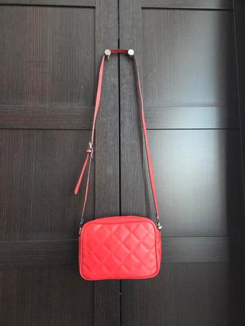 Bien Bleu handtas schoudertas doorgestikt pu leer rood nieuw beschikbaar voor biedingen