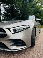 Mercedes-Benz A-Klasse A 180 AMG pakket AUT PANO Metallic, Auto's, Mercedes-Benz, 65 €/maand, 136 pk, 4 cilinders, Origineel Nederlands