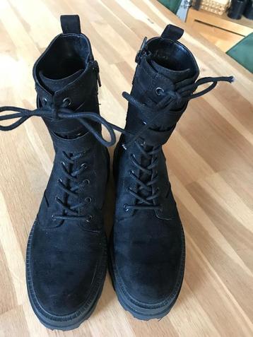 Zwarte enkel boots Oxmox 