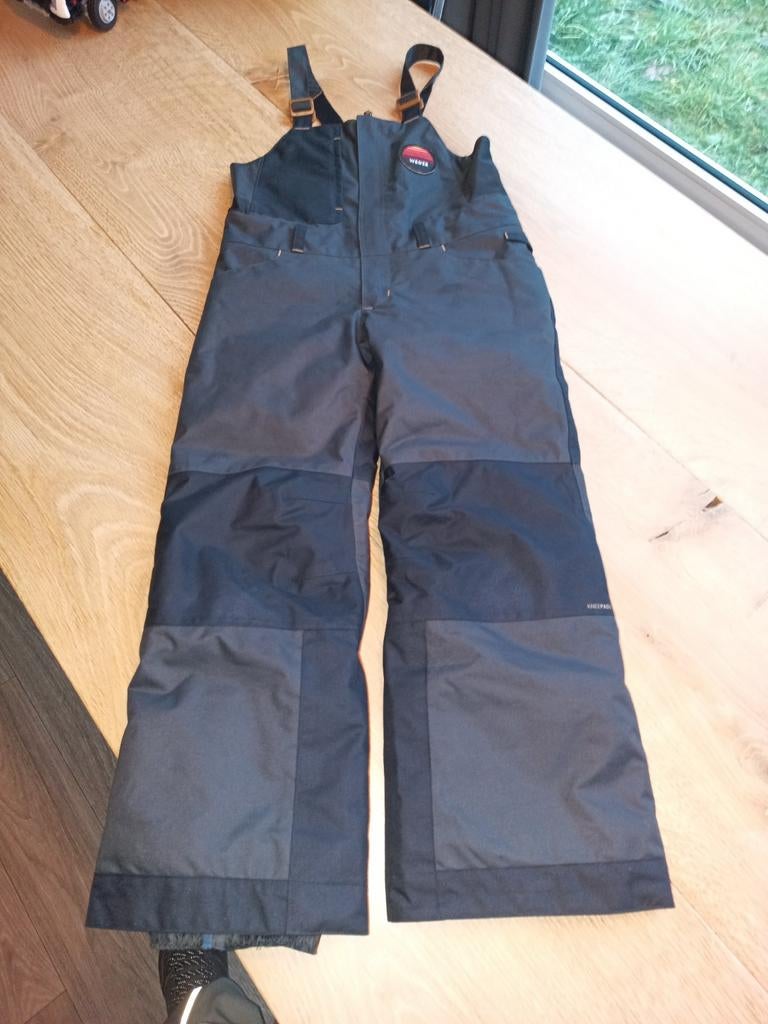 Zwarte Ski/snowboard broek maat 130 kinders zgan, Sport en Fitness, Snowboarden, Ophalen of Verzenden, Zo goed als nieuw, Kleding