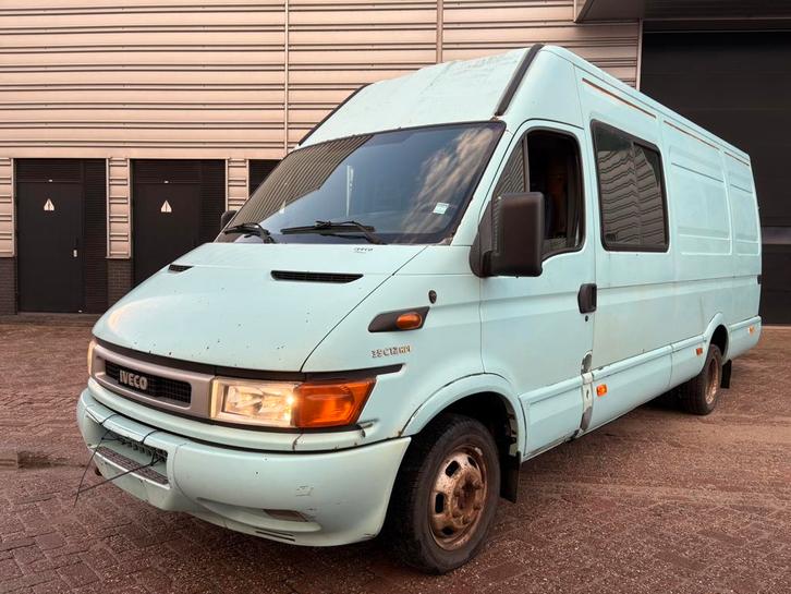 Iveco Daily 2.3 HPI 2004 Dubbellucht L4 H3, Auto's, Bestelauto's, Bedrijf, ABS, Airbags, Airconditioning, Boordcomputer, Centrale vergrendeling