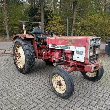 International 383 met sleep beschikbaar voor biedingen