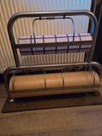 Nostalgische inpakpapierhouder met kadopapier, Ophalen