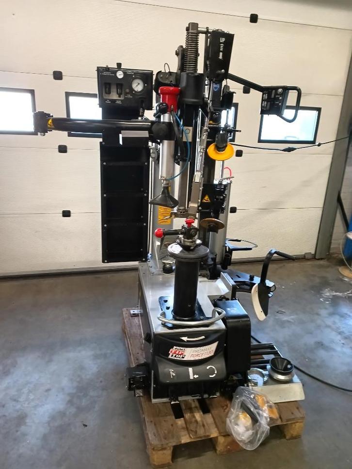 Luxe Rema TipTop Promaxx demontagemachine (2017), Auto diversen, Autogereedschap, Zo goed als nieuw, Ophalen