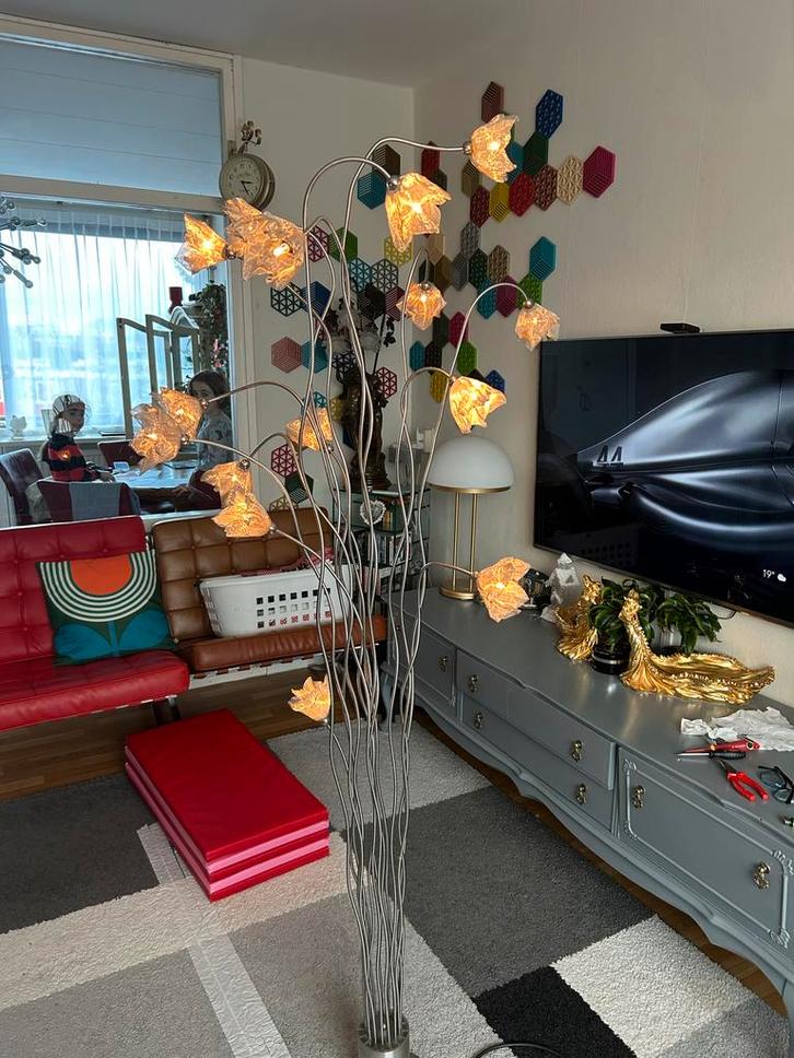 Bijzondere design vloerlamp, Huis en Inrichting, Lampen | Vloerlampen, Zo goed als nieuw, 150 tot 200 cm, Metaal, Ophalen of Verzenden