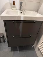 Grijs Ikea Badkamermeubel met wastafel en kraan, Huis en Inrichting, Badkamer | Badkamermeubels, Gebruikt, Minder dan 100 cm, Wastafelkast