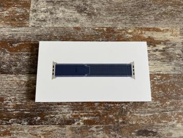 Apple Watch Ultra 3 - Trail loop (alleen bandje) beschikbaar voor biedingen