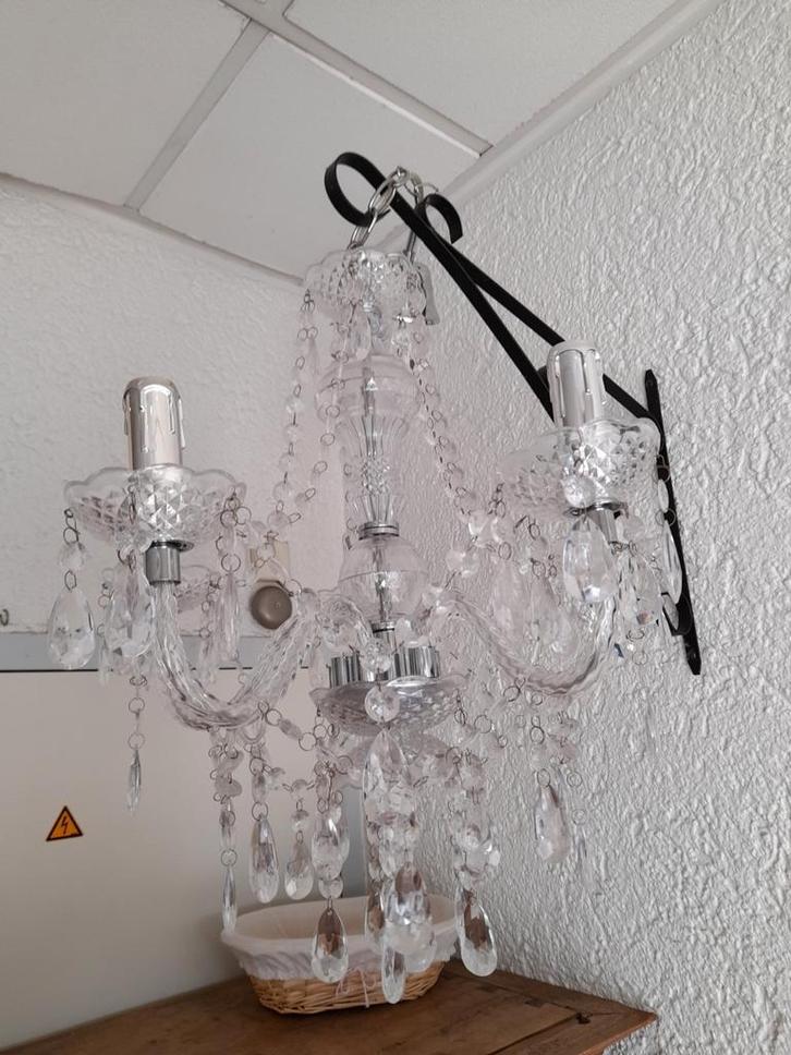 Mooie volle kroon luchter kunstof, Huis en Inrichting, Lampen | Kroonluchters, Zo goed als nieuw, Ophalen of Verzenden