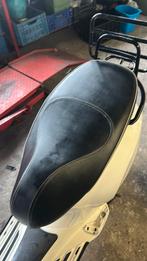 Vespa GTS zadel buddy, Ophalen of Verzenden, Zo goed als nieuw, Zadel, Vespa