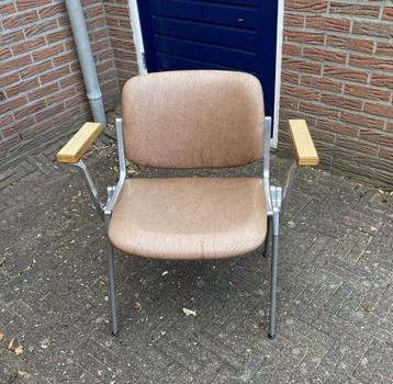 Leuke Castelli Stoel ( vintage design retro italie modern ) beschikbaar voor biedingen