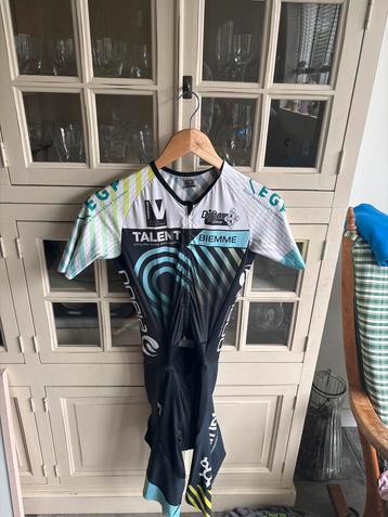 Snelpak talentcycling maat xs beschikbaar voor biedingen