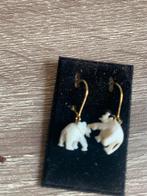 Vintage Ivoor Kleurige Oorbellen nieuw jaren 70, Overige materialen, Hangers, Wit, Ophalen of Verzenden