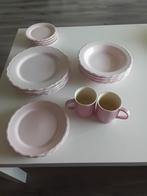 Licht roze service xenos, Huis en Inrichting, Keuken | Servies, Ophalen, Aardewerk, Overige stijlen, Bord(en)