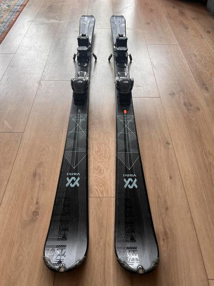 Völkl Flair 73 Ski's, Sport en Fitness, Skiën en Langlaufen, Gebruikt, Ski's, Skiën, Overige merken, Carve, 140 tot 160 cm, Ophalen