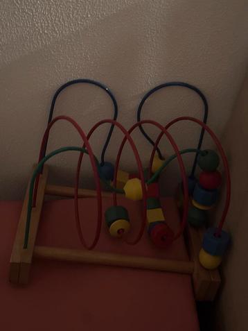 Houten kralenbaan baby speelgoed beschikbaar voor biedingen