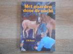 J.W. Ooms Met paarden door de nacht, Boeken, Ophalen of Verzenden, Zo goed als nieuw, Tweede Wereldoorlog