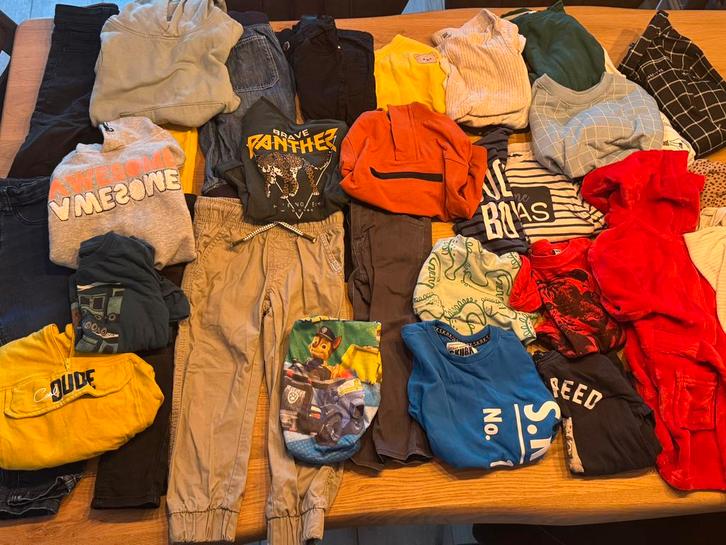 Kledingbundel GROOT kledingpakket jongen maat 98, Kinderen en Baby's, Kinderkleding | Kinder-kledingpakketten, Zo goed als nieuw