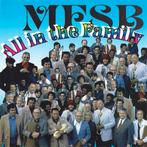 MFSB CD ALL IN THE FAMILY + THE THREE DEGREES, Ophalen of Verzenden, 1980 tot 2000, Zo goed als nieuw