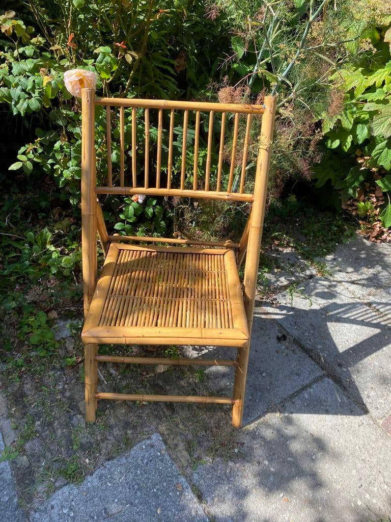 Leuk stevig bamboe stoeltje, Ophalen, Zo goed als nieuw, Rotan, Inklapbaar