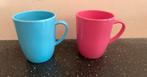 2 melamine bekers met oor, Ophalen of Verzenden, Zo goed als nieuw