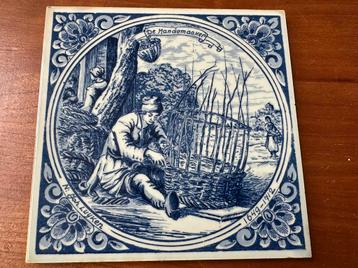 De Mandemaaker- beroepentegel Jan Luyken Delfts blauw beschikbaar voor biedingen