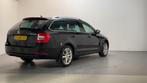 Skoda Octavia Combi 1.5 TSI 150pk DSG Greentech Business Edi, Auto's, Skoda, 4 cilinders, Traction-control, Leder en Stof, Zwart