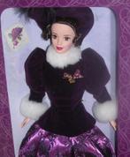 Vintage 1996 Hallmark Kerst barbie Holiday Traditions OVP, Verzamelen, Poppen, Ophalen, Nieuw, Fashion Doll