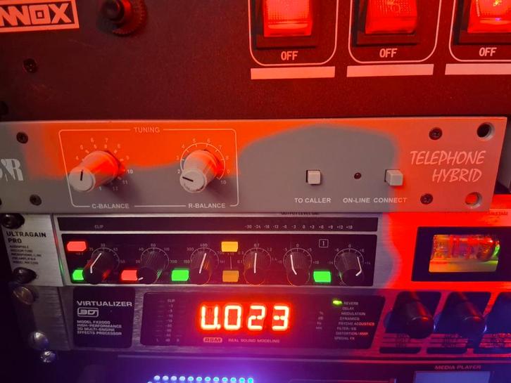 DN Telephone Hybrid - Mengpaneel Accessoire, Muziek en Instrumenten, Versterkers | Keyboard, Monitor en PA, Gebruikt, Overige typen