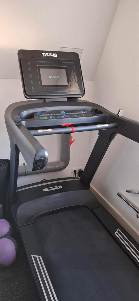 Taurus T9.9 Touch Loopband - Premium met Entertainment, Sport en Fitness, Fitnessapparatuur, Zo goed als nieuw, Loopband, Ophalen
