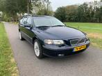 Volvo V70 2.5 T AWD 2004 Blauw, Auto's, 1800 kg, Beige, Blauw, 2521 cc