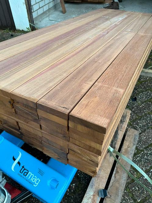 Actie! Volledig geschaafde hardhouten vlonderplanken, Tuin en Terras, Palen, Balken en Planken, Zo goed als nieuw, Planken, 250 cm of meer