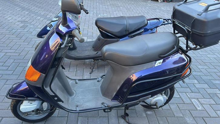 Piaggio sfera 2 takt in nieuw staat met beugelset duits, Fietsen en Brommers, Brommeronderdelen | Scooters, Zo goed als nieuw