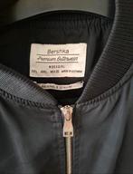 Bershka Bomberjack maat L, Kleding | Dames, Maat 38/40 (M), Zwart, Zo goed als nieuw, Bershka