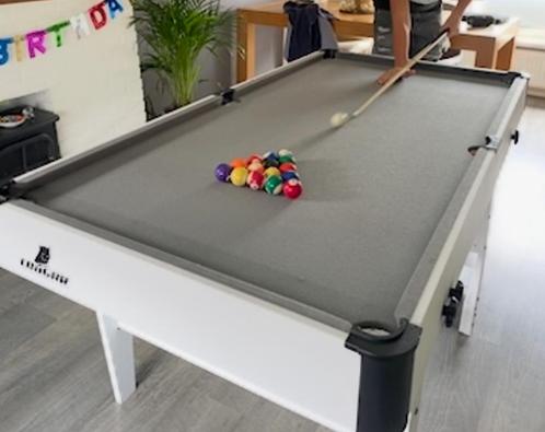 Pooltafel: zgan: Cougar Hustle XL opklapbare Pooltafel, Sport en Fitness, Biljarten en Poolen, Zo goed als nieuw, Pooltafel, Ophalen