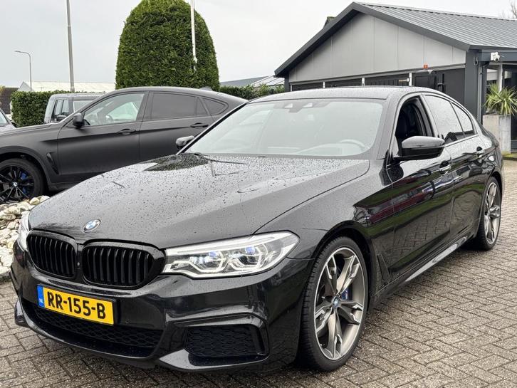 BMW 5 Serie M550D X-Drive Sedan 2018 NL auto Dealerauto, Auto's, BMW, Bedrijf, Te koop, 5-Serie, 360° camera, ABS, Achteruitrijcamera