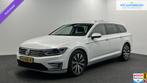 Volkswagen Passat Variant 1.4 TSI GTE Highline|Leer|Pano|, Auto's, Volkswagen, Gebruikt, Met garantie (alle), Wit, Hybride Elektrisch/Benzine