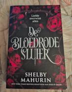 de bloedrode sluier&schaduw bruid van shelby mahurin, Ophalen of Verzenden, Zo goed als nieuw, Shelby mahurin