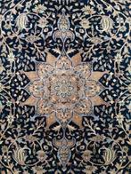 Handgeknoopt Perzisch wol tapijt Mashad blue 124x181cm, Huis en Inrichting, Stoffering | Tapijten en Kleden, Perzisch vintage oosters HYPE