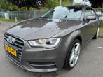 Audi A3 Sportback 1.8 TFSI Attraction Pro Line S Tronic PDC, Stof, 4 cilinders, Origineel Nederlands, Bedrijf