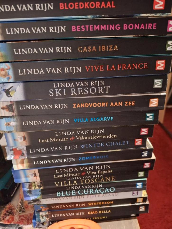 Linda van Rijn Thrillers - Complete Collectie, Boeken, Romans, Gelezen, Nederland, Ophalen of Verzenden