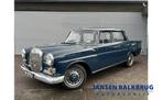 Mercedes-Benz 200-serie 230 6 cil heckflosse UNIEKE SCHAKELP, Auto's, Oldtimers, Stof, Overige carrosserieën, Blauw, Bedrijf