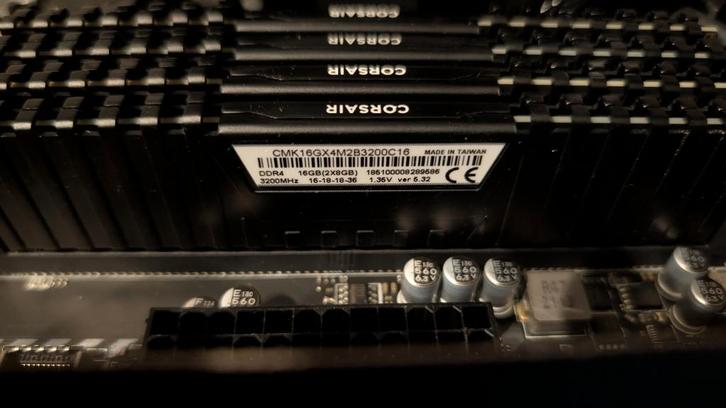 MSI B550 Tomahawk + Ryzen 5600x + 64GB DDR4, Computers en Software, Moederborden, Zo goed als nieuw, AMD, DDR4, Ophalen of Verzenden