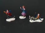 Lemax kerst figuren c5 schaatsen kerstdorp, Diversen, Verzenden, Zo goed als nieuw