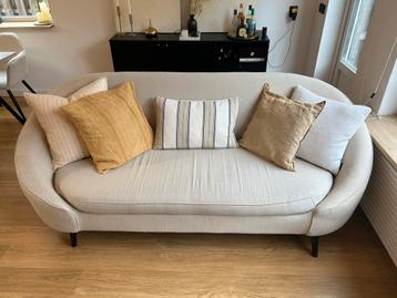 Stijlvolle 3-zits design bank beschikbaar voor biedingen