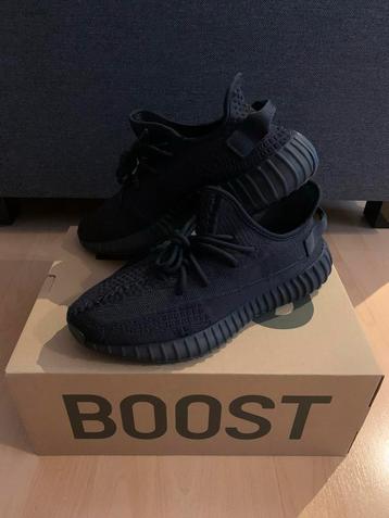 Adidas Yeezy Boost 350 V2 Onyx - Maat 42 2/3 - Nieuw beschikbaar voor biedingen
